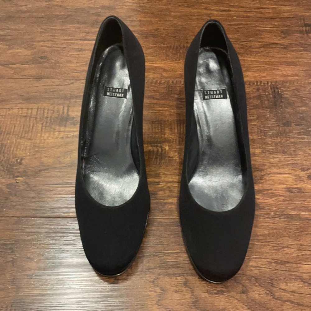 Stuart Weitzman black round toe heels